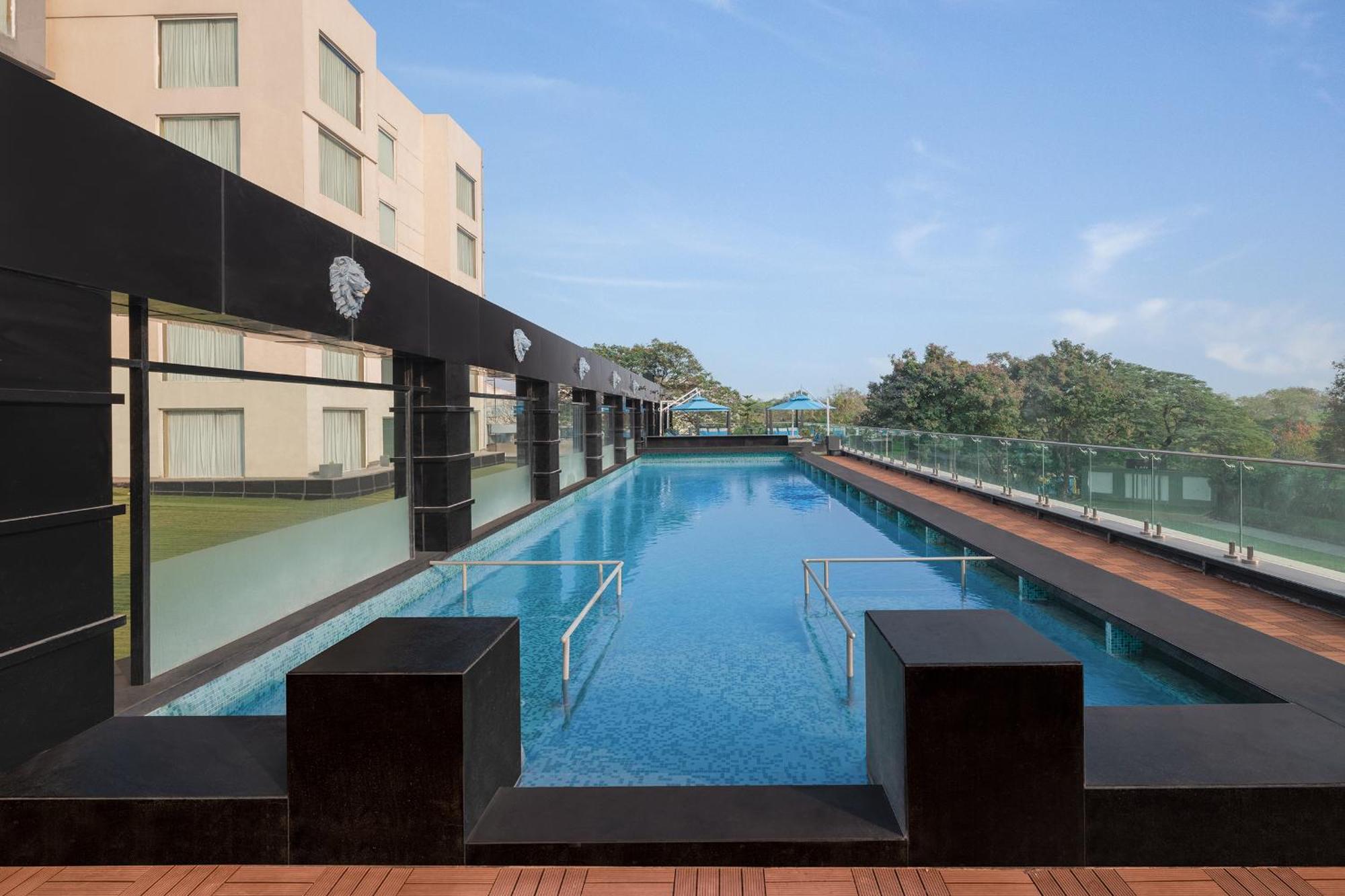 Indore Marriott Hotel Exterior photo