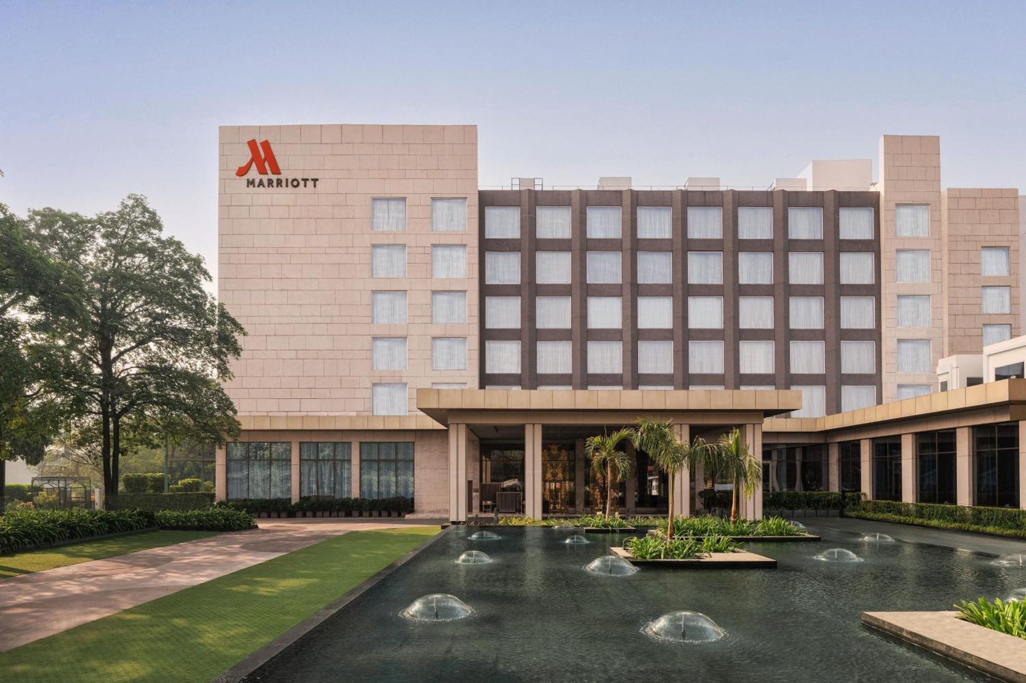 Indore Marriott Hotel Exterior photo